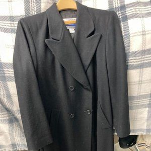 Like New - WOMENS PENDLETON COAT SIZE 8